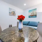 Apartman Mia *
